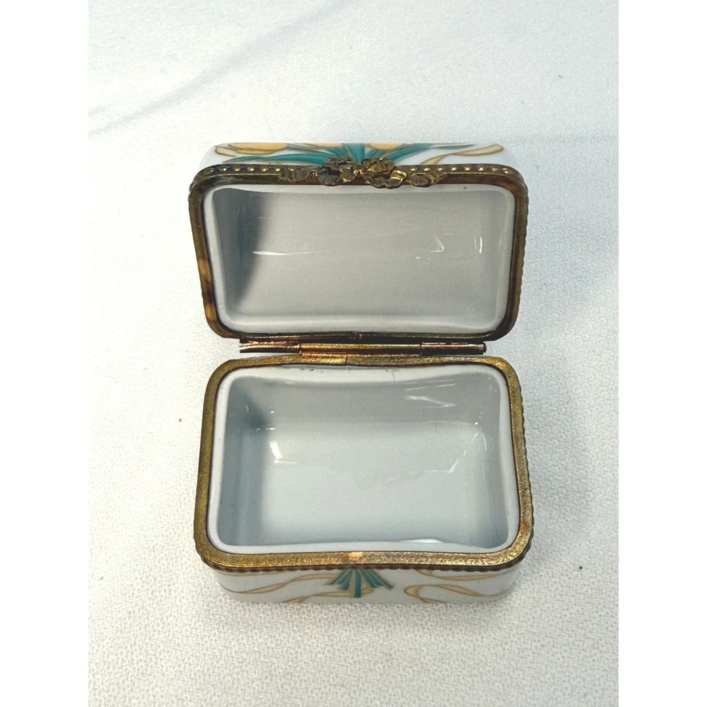 Limoges Collectible Hand-Painted Yellow Floral Trinket Box Pristine Condition